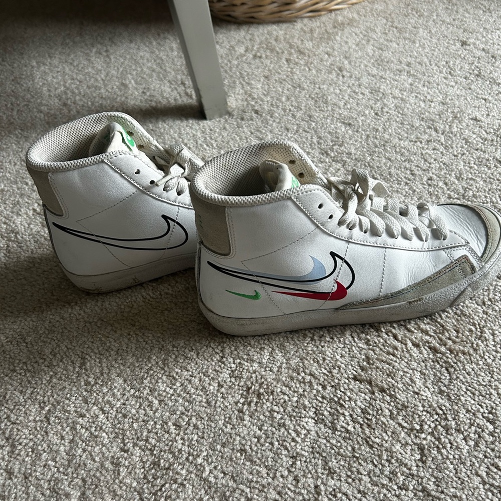 Nike Kids White Sneakers with Multicolor Swoosh